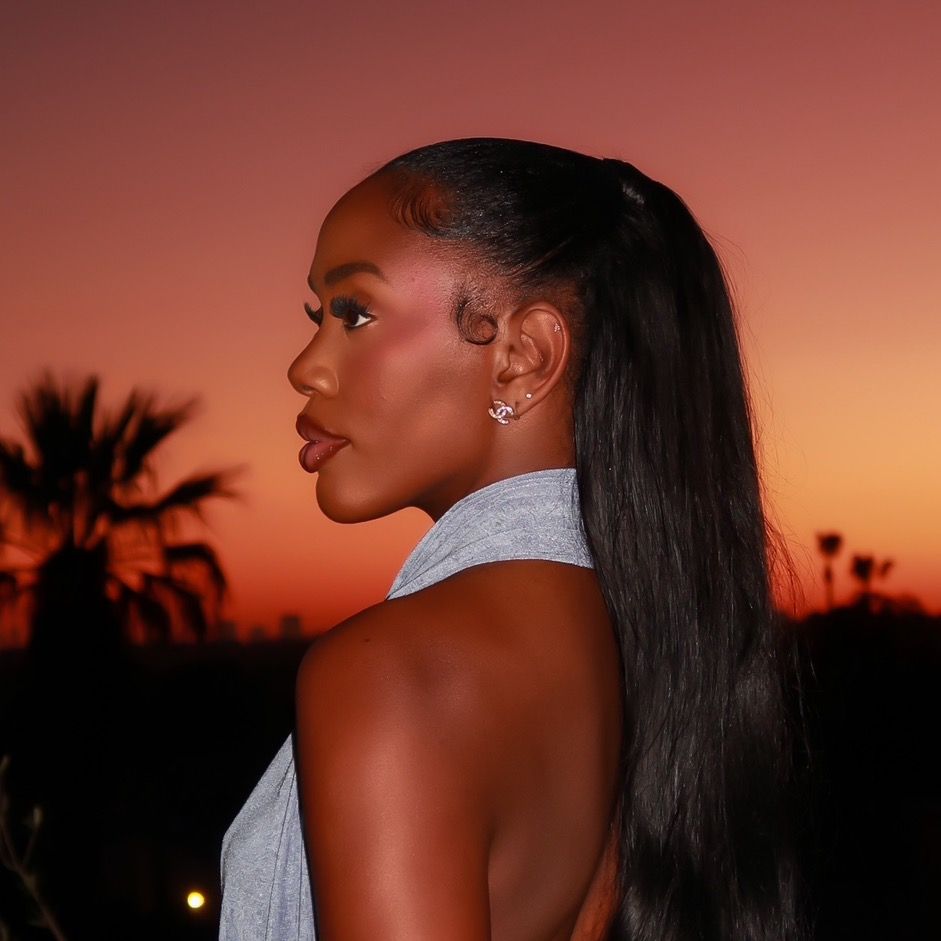 Crystal Nicole avatar